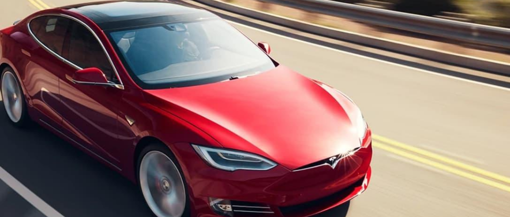 Por qué Tesla es el mejor auto 2020