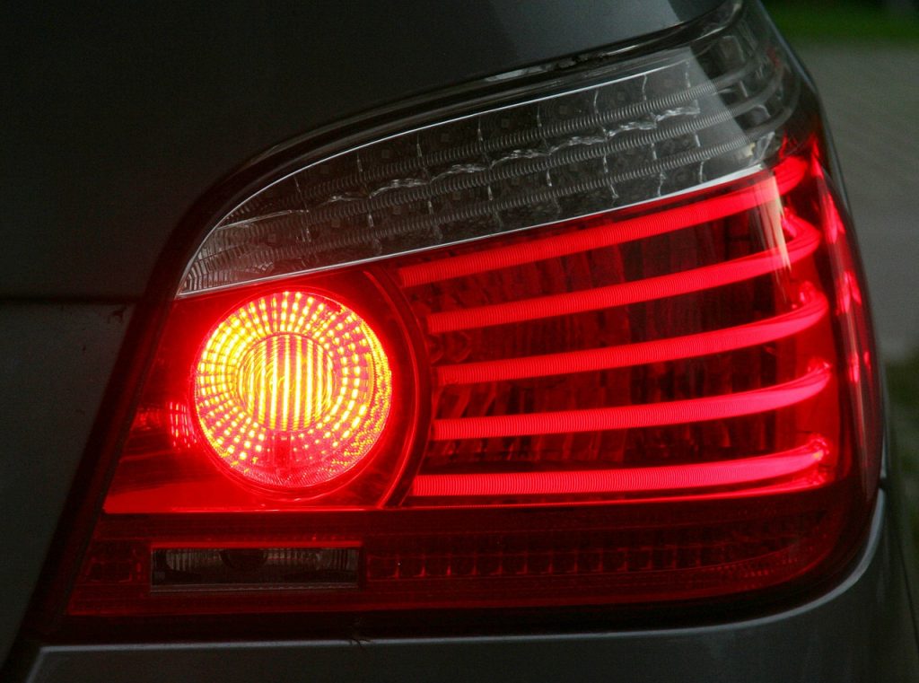 Luces de cruce de auto