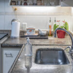 Dónde colocar la tarja de cocina: ventana o isla